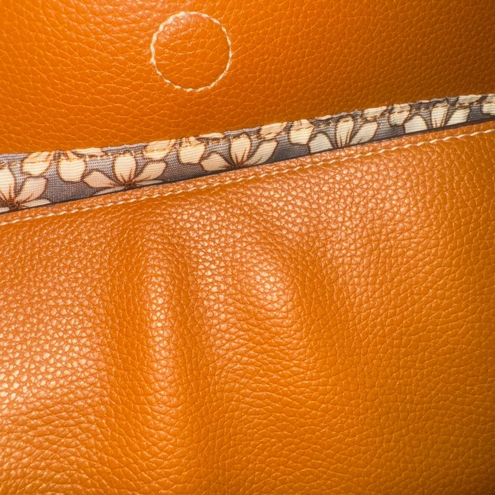 Vera Bradley Tan Shoulder Bag - Picture 7 of 8